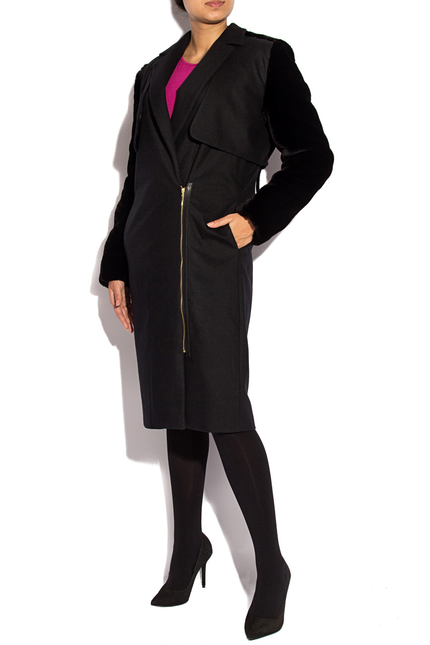 Black fur jacket with detachable sleeves Mirela Diaconu  image 2