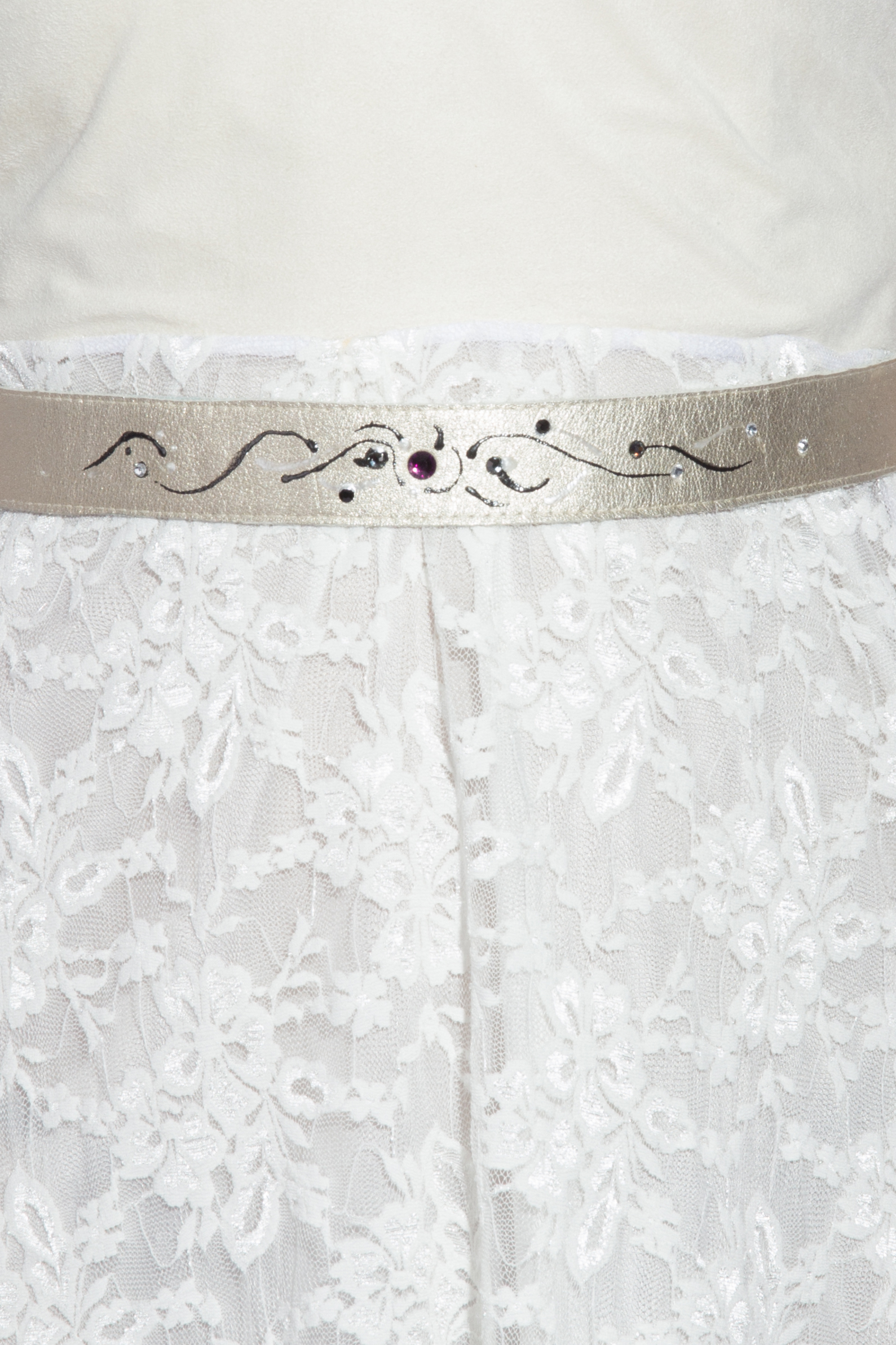 Robe blanche en dentelle B.A.D. Style by Adriana Barar image 3