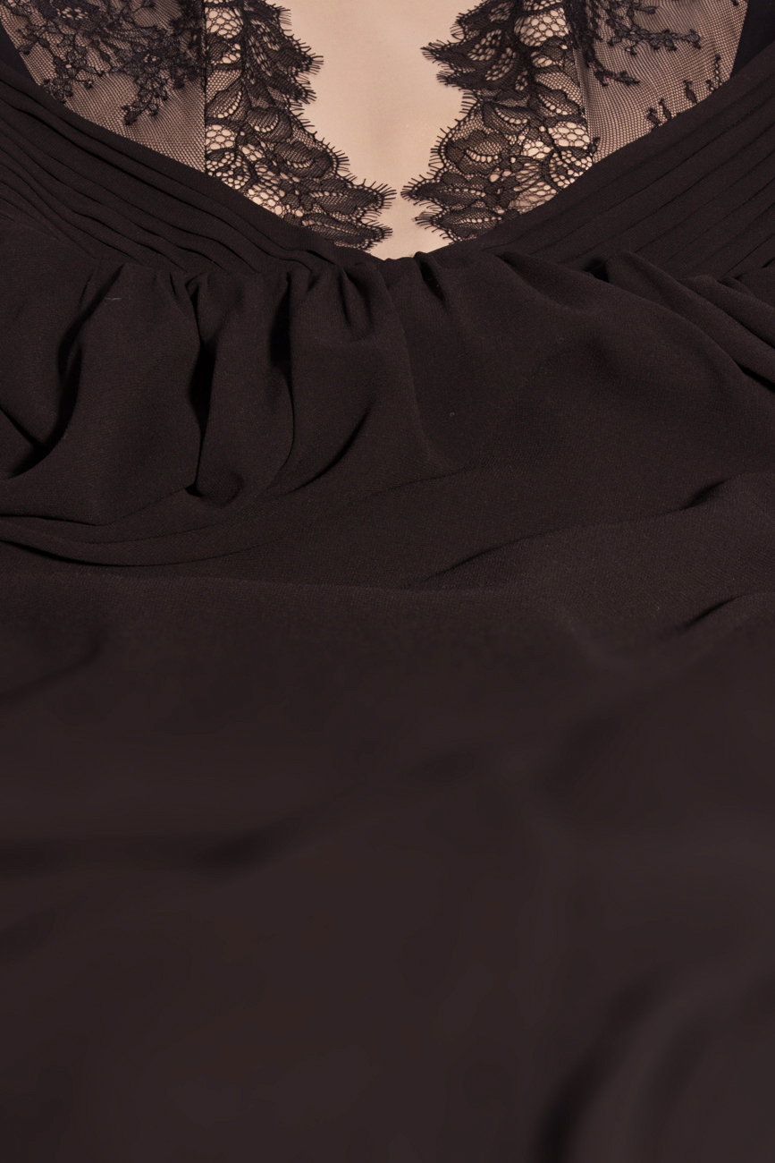 Corsage dress with heart-shaped cleavage Laura Ciobanu image 3