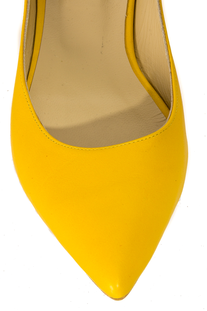 Yellow point-toe flats Mihaela Glavan  image 4