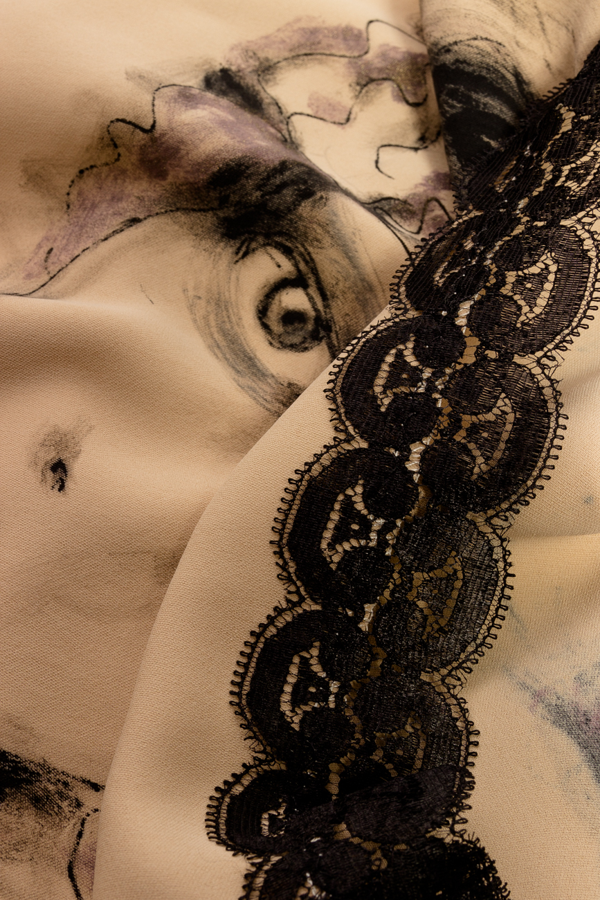 Robe beige à bretelles en dentelle Mihaela Cirlugea  image 3