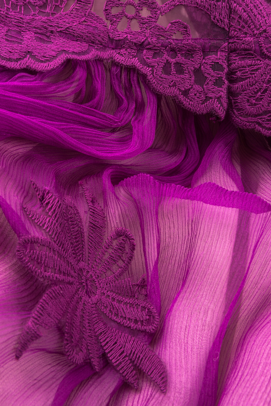 Robe poupre en soie à appliqués fleuris Elena Perseil image 4