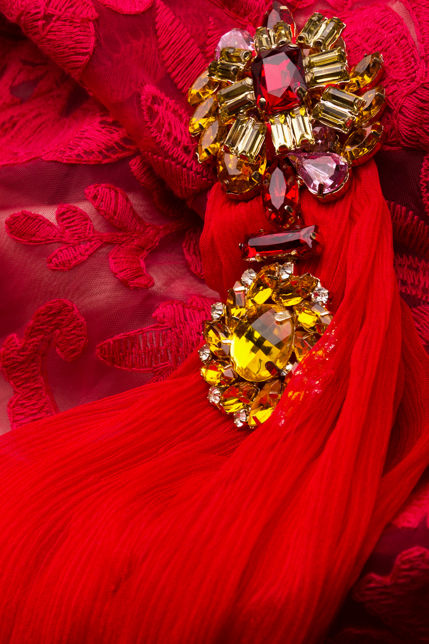 فستان احمر طويل ذو فتحه في الظهر ايلينا بيرسيل image 4