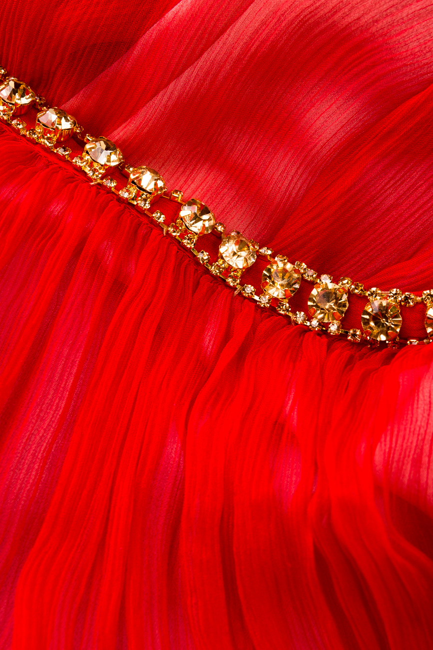 فستان احمر من الحرير ذو احجار على الرقبه ايلينا بيرسيل image 4