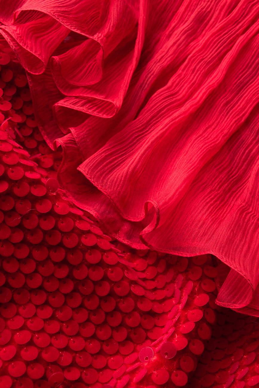 فستان احمر من الحرير ذو ترتر على التنوره و مخمل على الخصر ايلينا بيرسيل image 4