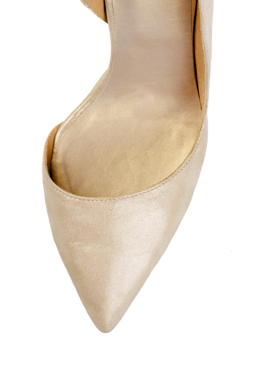 Pantofi decupati bej cu auriu Ana Kaloni imagine 3
