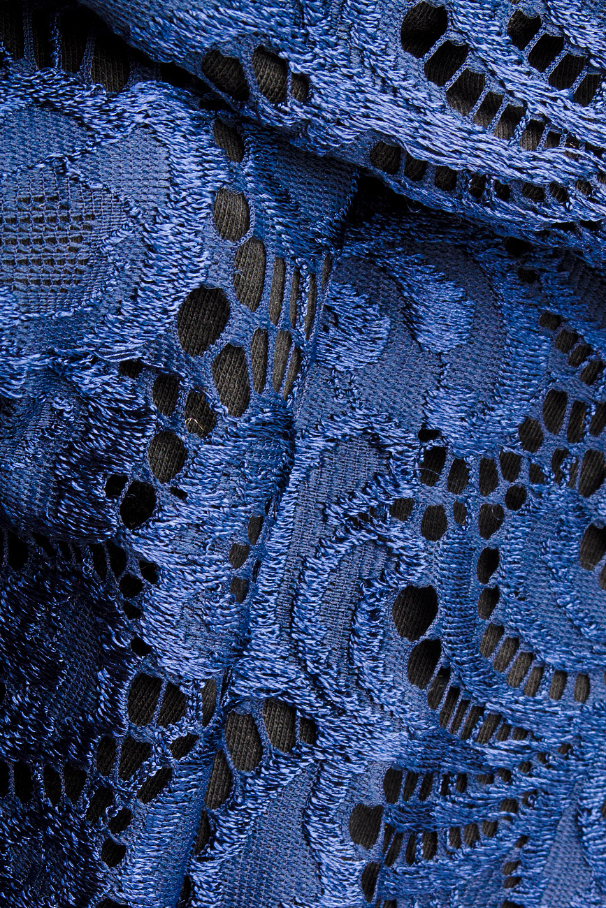 Robe bleue en dentelle B.A.D. Style by Adriana Barar image 3