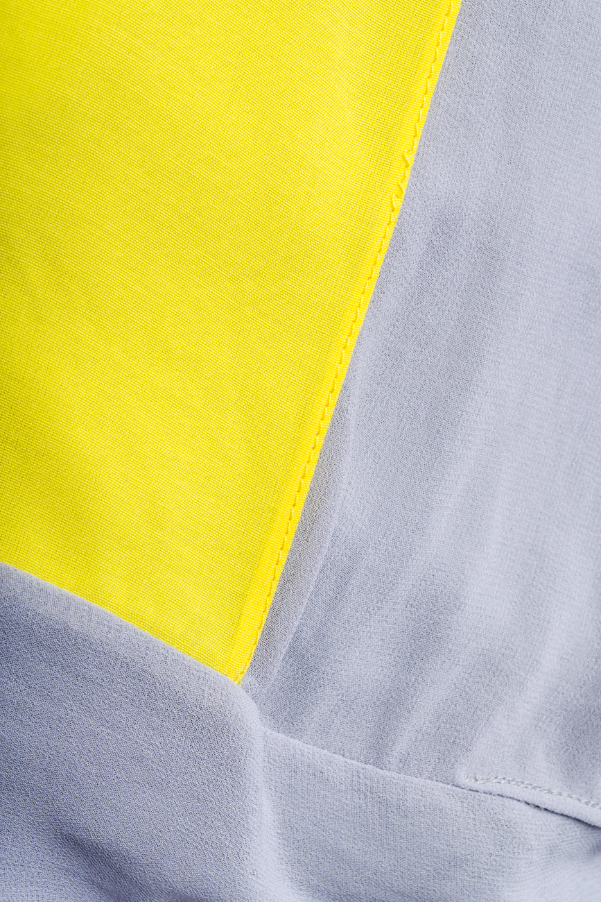 Robe en voile gris à empiècement jaune Rue des Trucs image 3