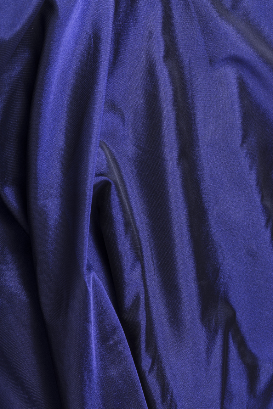 Robe asymétrique semi-transparente  Laura Firefly image 3