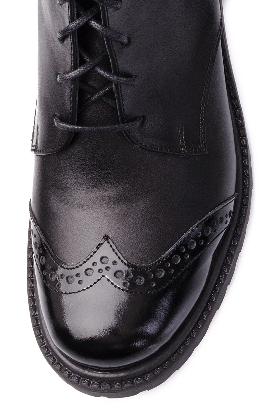 Glossed-leather ankle boots Mihaela Glavan  image 3