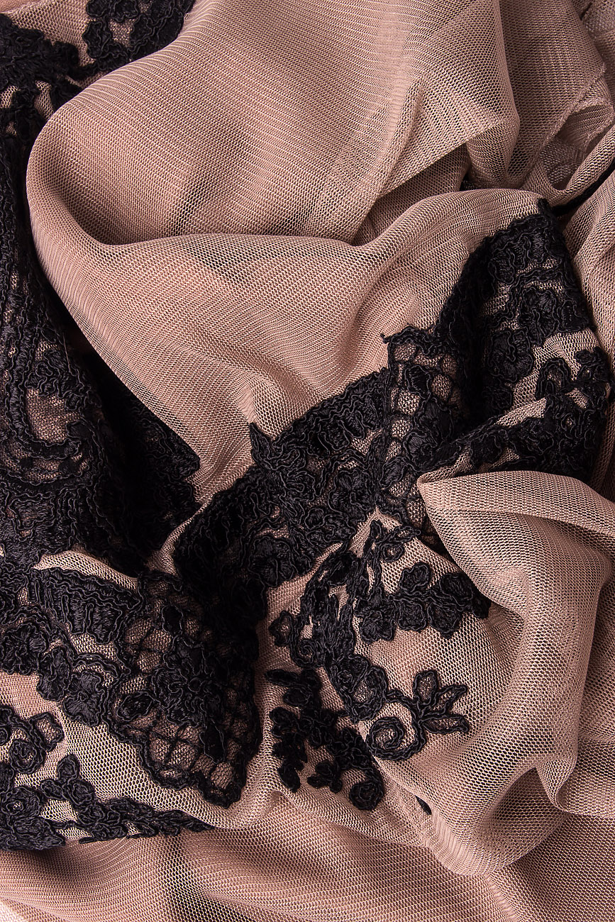 Hand-sewn lace and crape tulle dress BRIA Design image 3