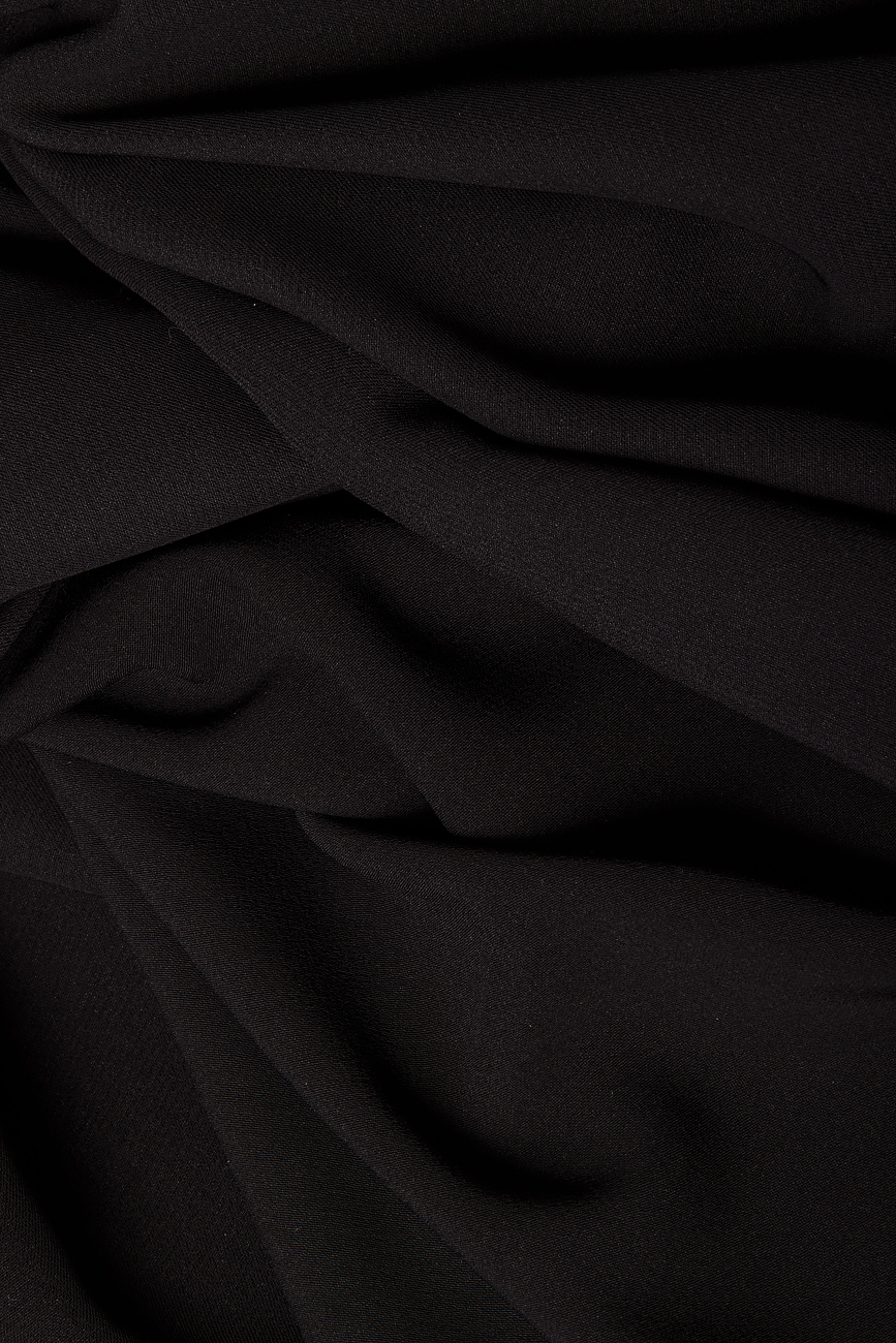 Black triple veil dress Cloche image 3