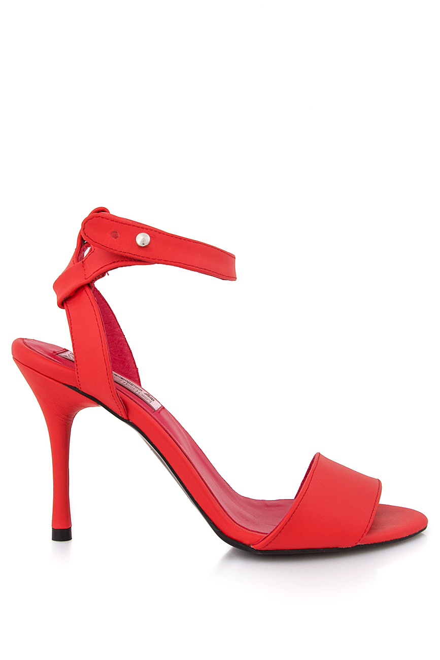 Sandales en cuir rouge à brides aux chevilles Mihaela Glavan  image 0