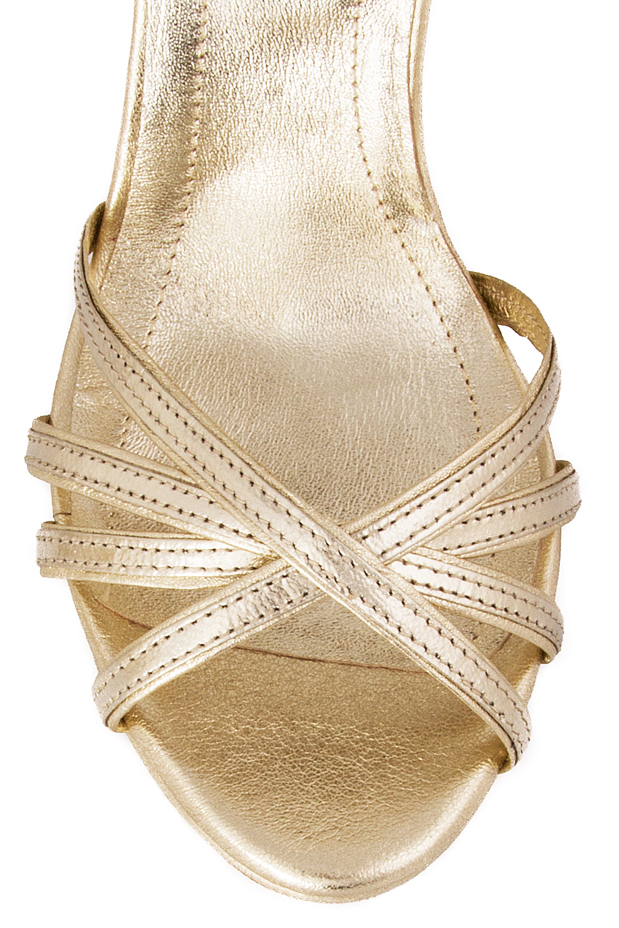 Sandale aurii din piele naturala cu barete decorative Ana Kaloni imagine 3