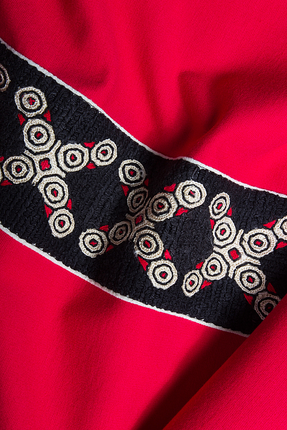 Robe en coton à motif traditionnel roumain Izabela Mandoiu image 3