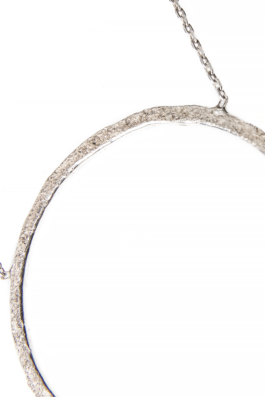 Silver circle pendant necklace Snob. image 1