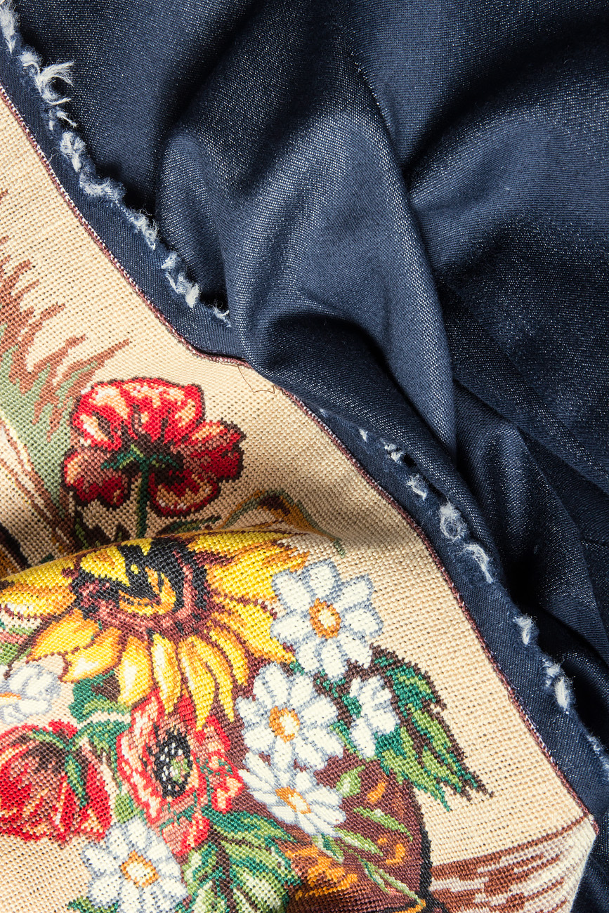 Robe trench en jean à appliqué réalisé à la main Andrei Spiridon image 3
