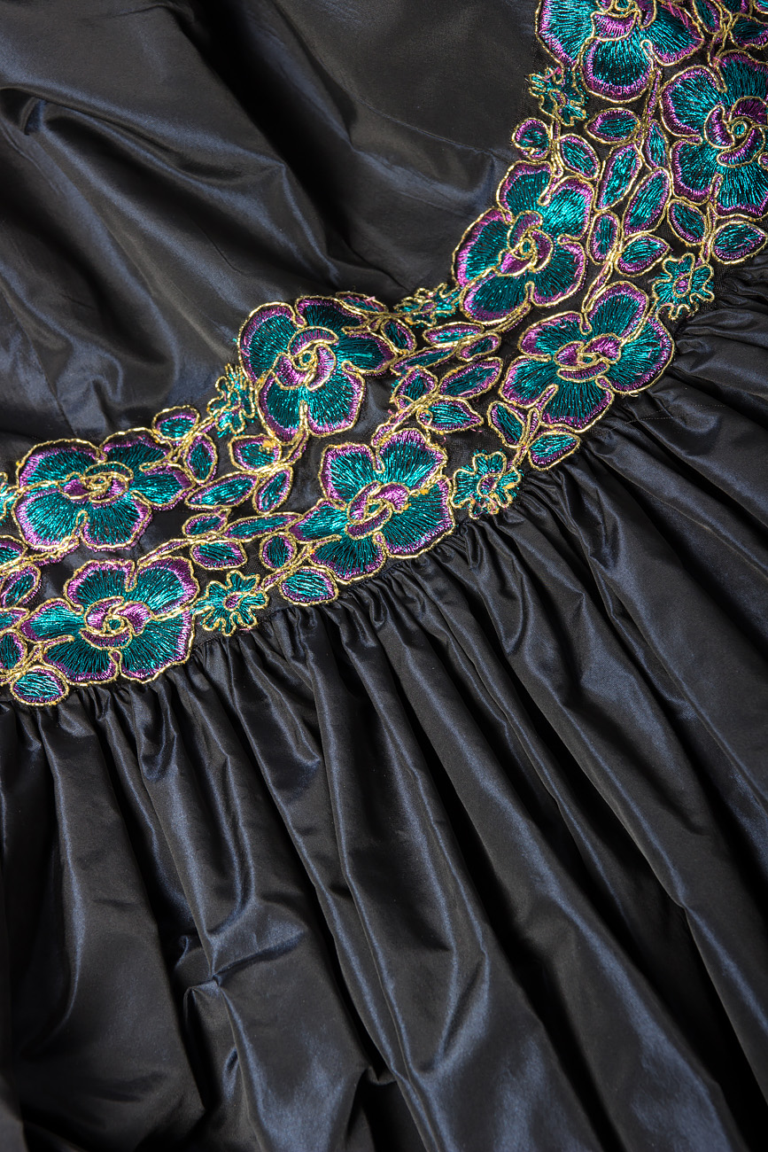 Taffeta dress with hand-sewn embroidery Kiki Dumitrescu image 3