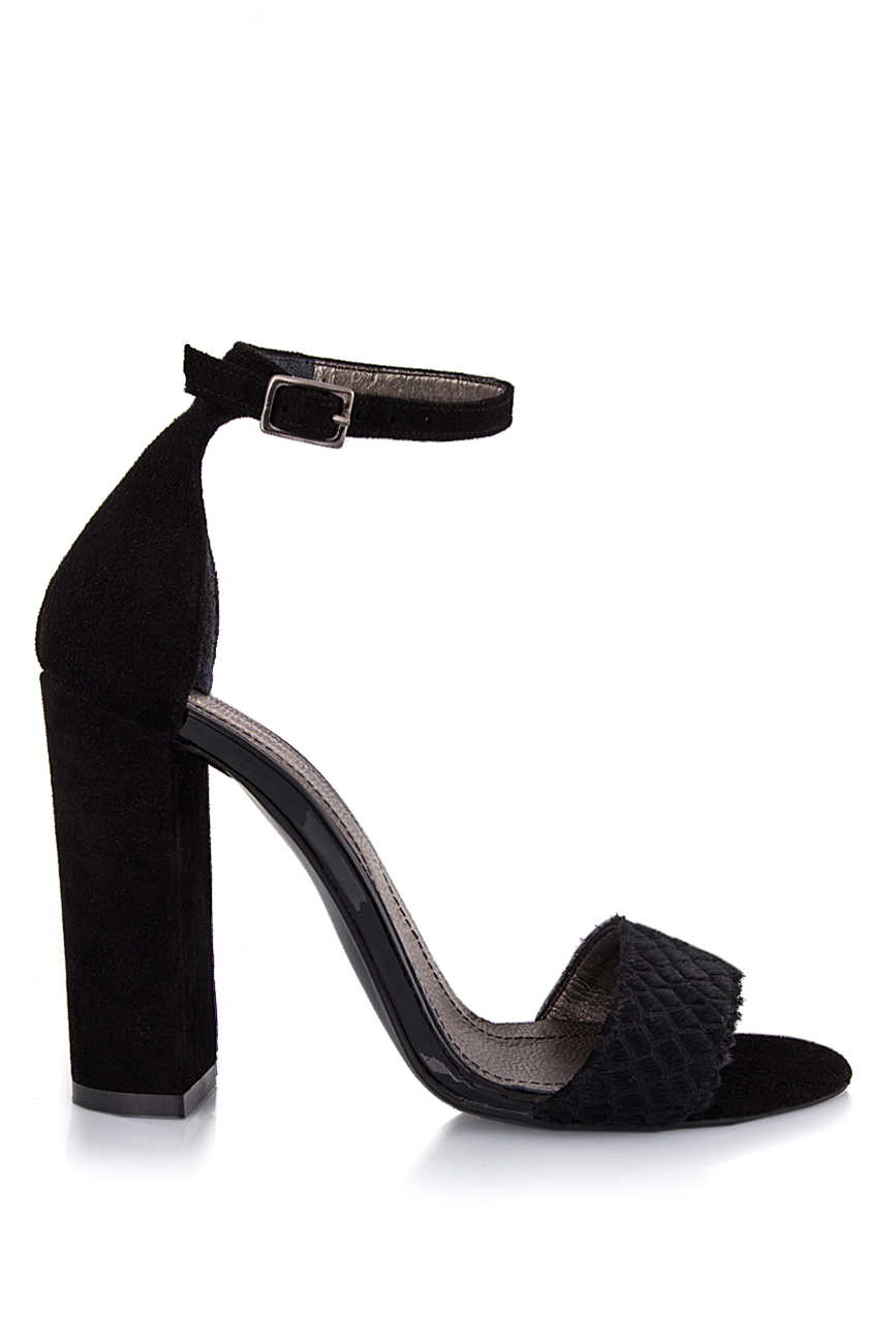 Sandales en daim noir et cuir texturé Ana Kaloni image 0