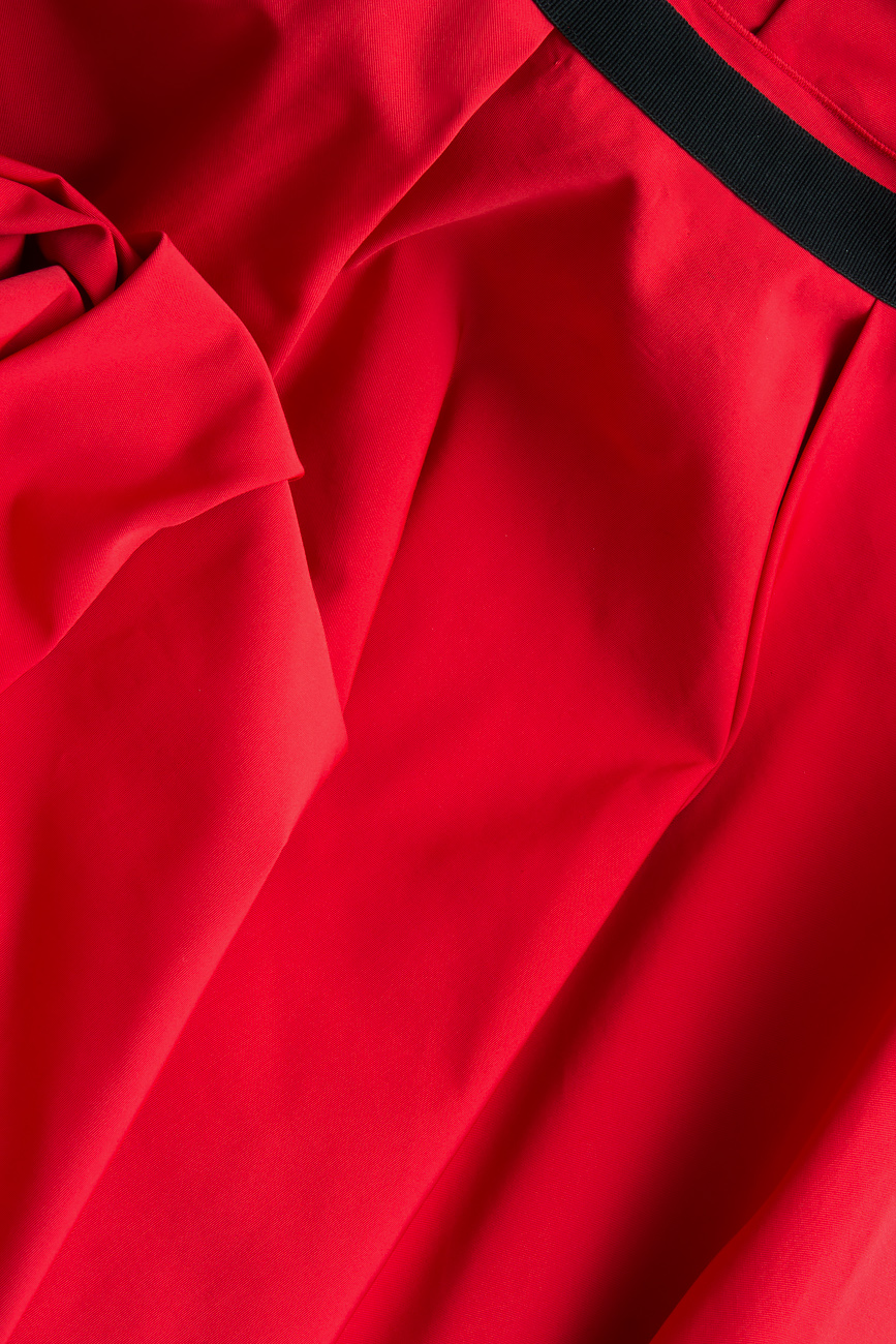 Jupe plissée rouge avec cordon de serrage noir Lena Criveanu image 3