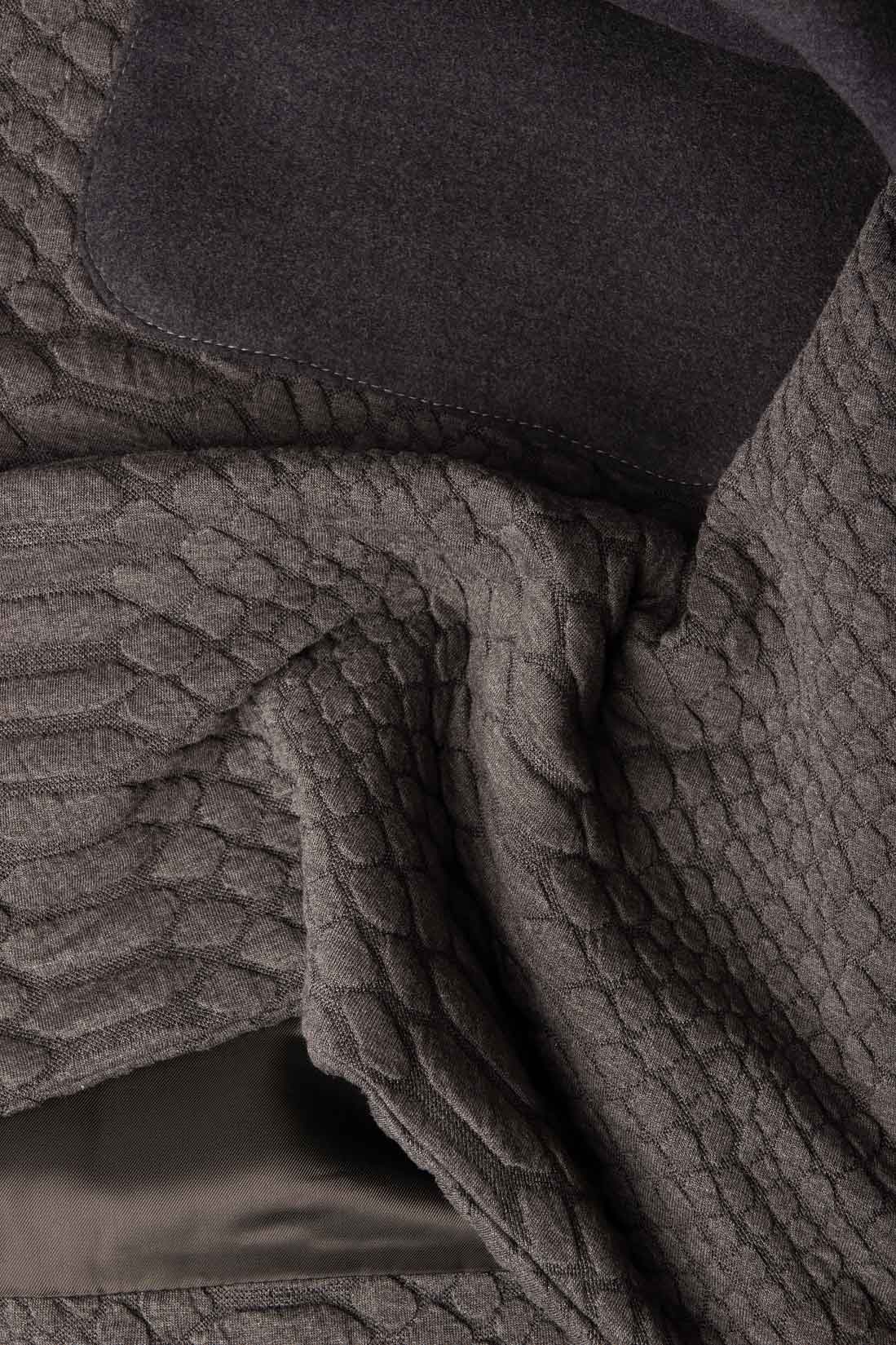 Capa din stofa cu textura de piele de sarpe Constantine Renakossy imagine 3