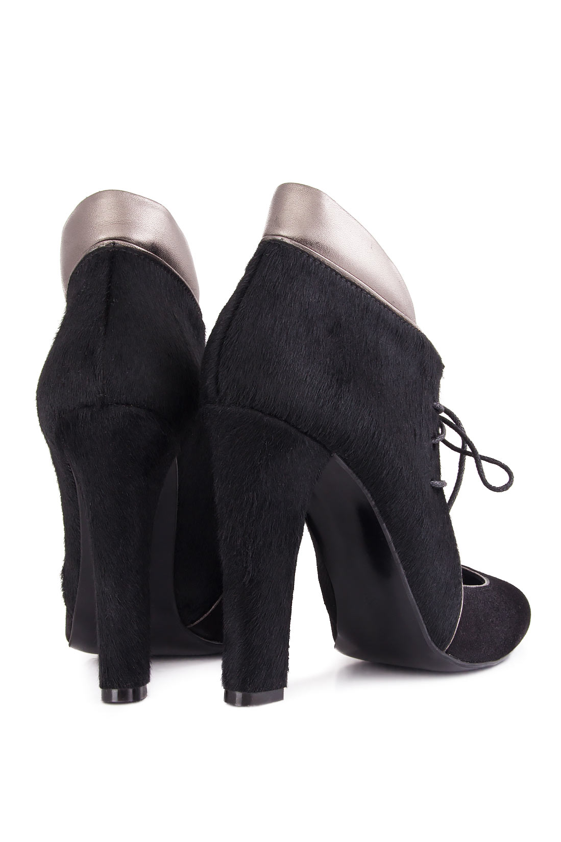 Suede ankle boots Ana Kaloni image 2