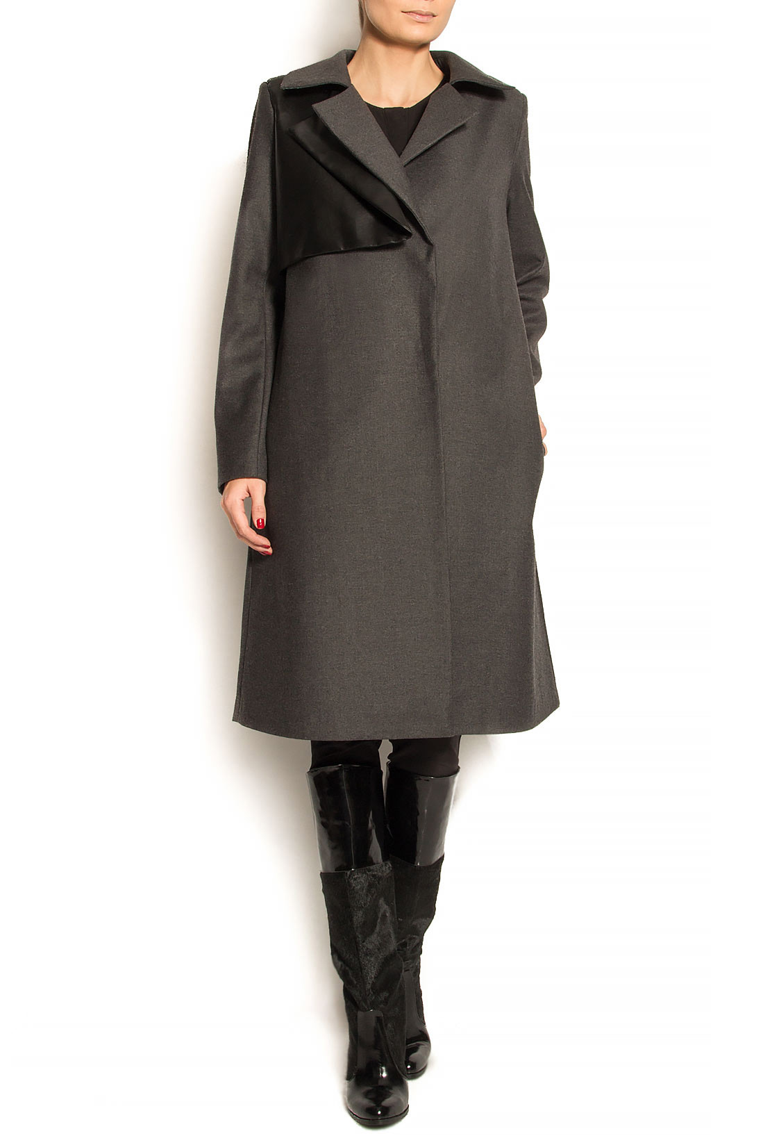 Manteau en étoffe de laine avec insertions de faux cuir  Simona Semen image 0
