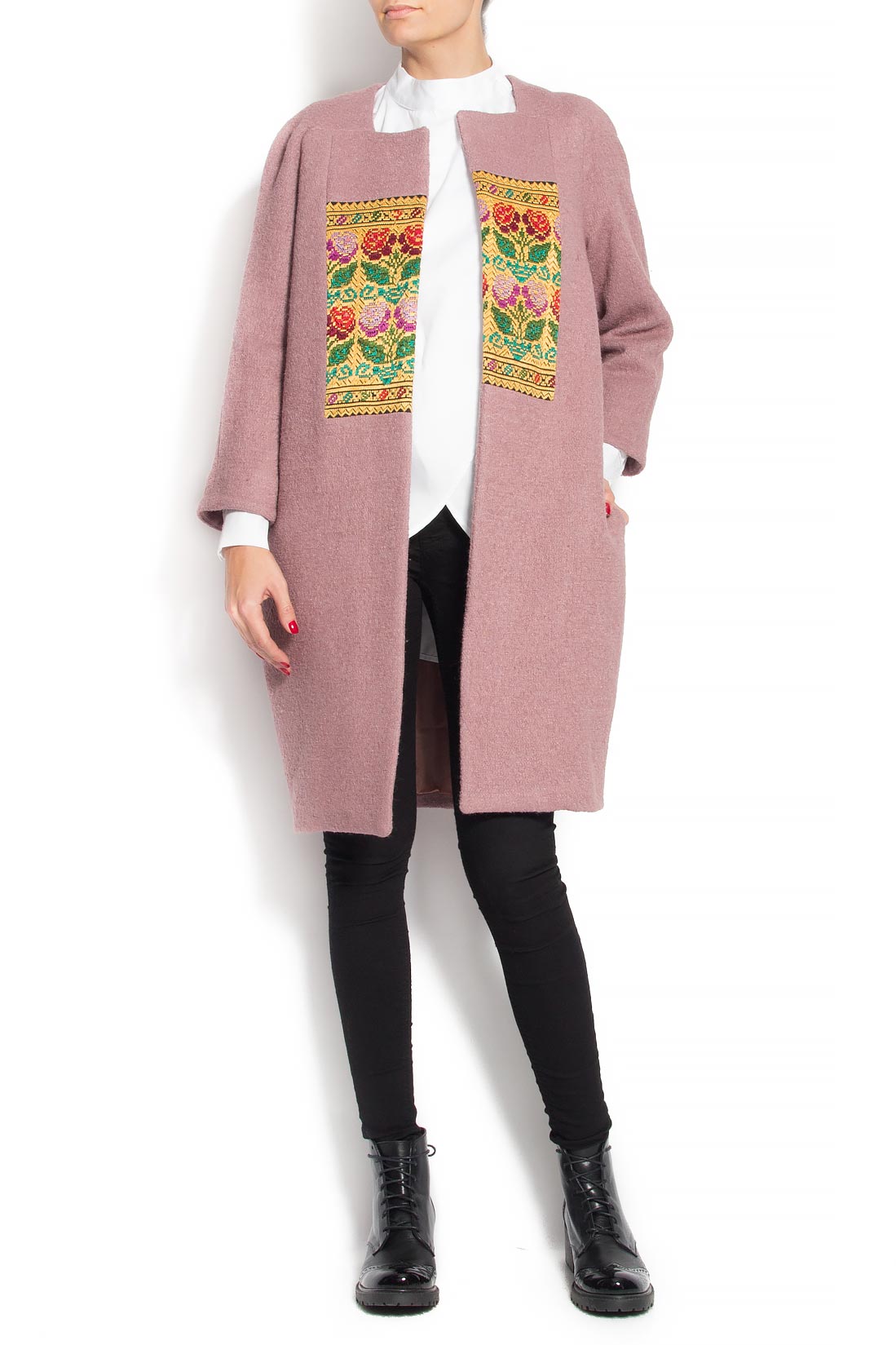 Manteau en laine à motif traditionnel roumain Izabela Mandoiu image 0