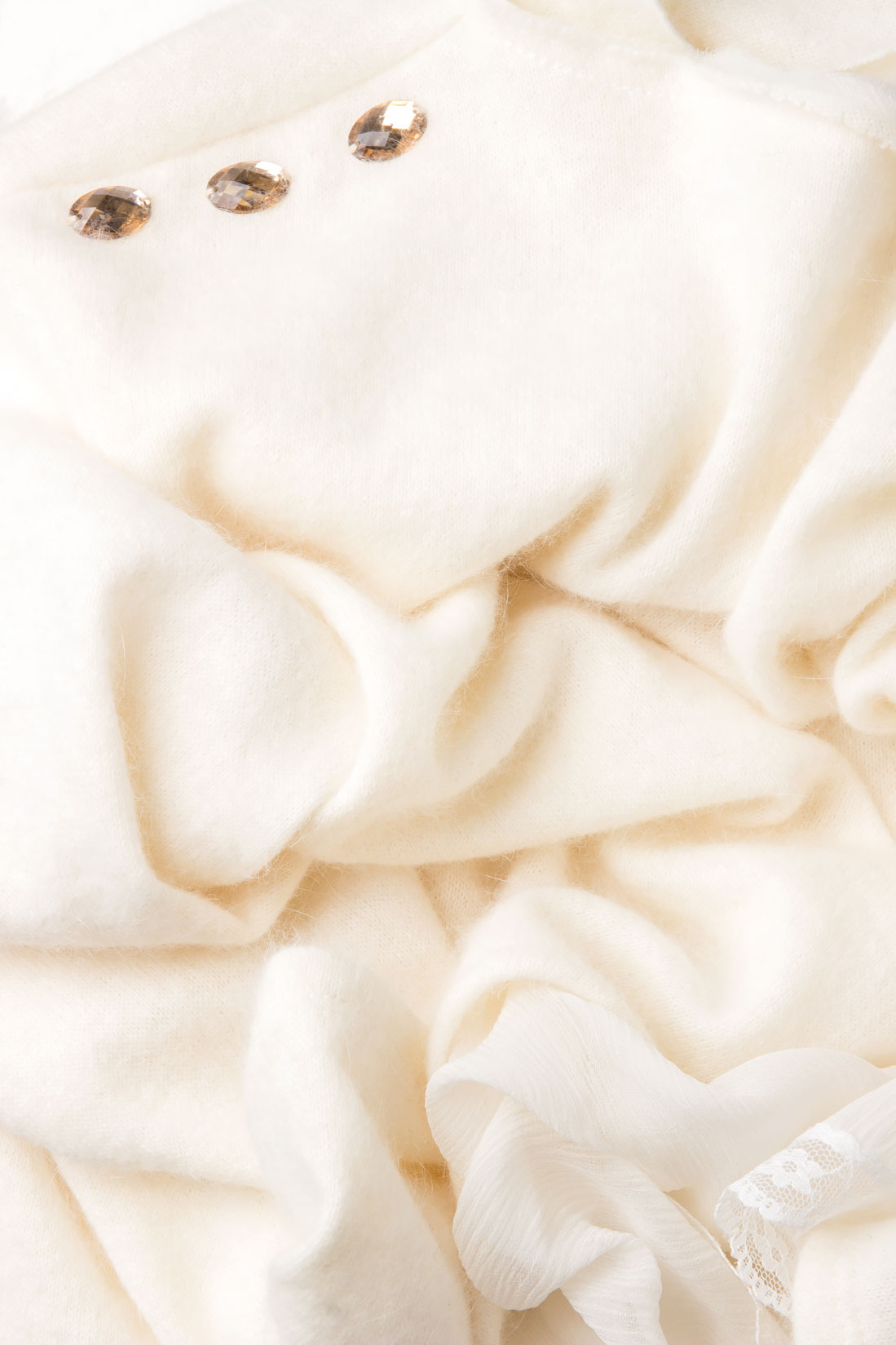 Pull en cachemire et blouse en soie dotée d'ourlet en dentelle Elena Perseil image 3