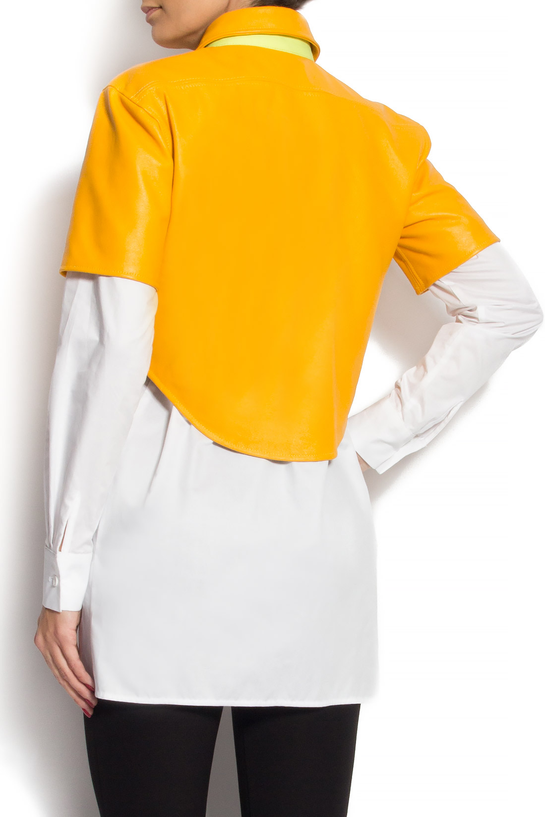 Top with front zip in yellow leather A03 image 2