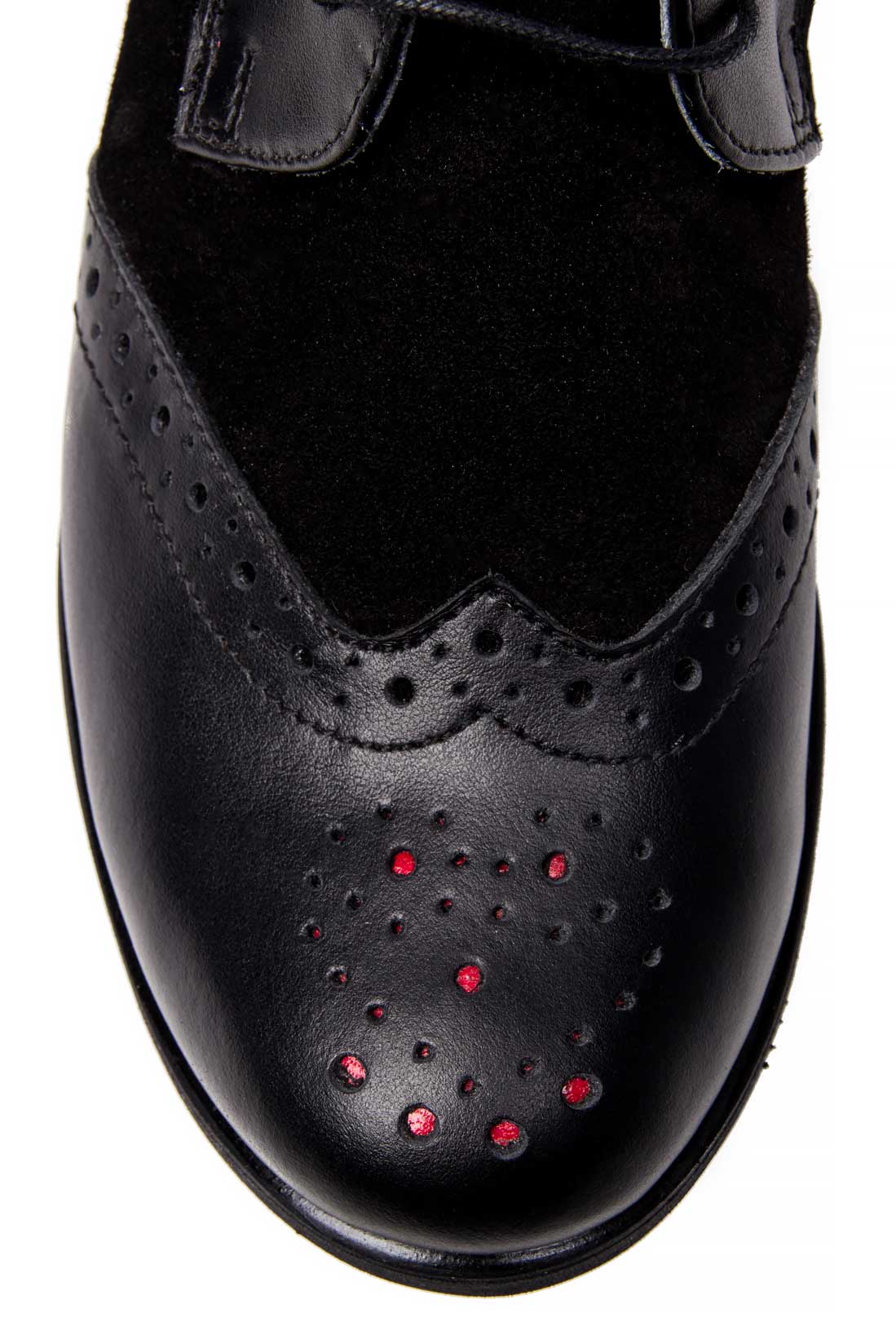 Bottines en cuir à imprimé traditionnel  Mono Shoes by Dumitru Mihaica image 3