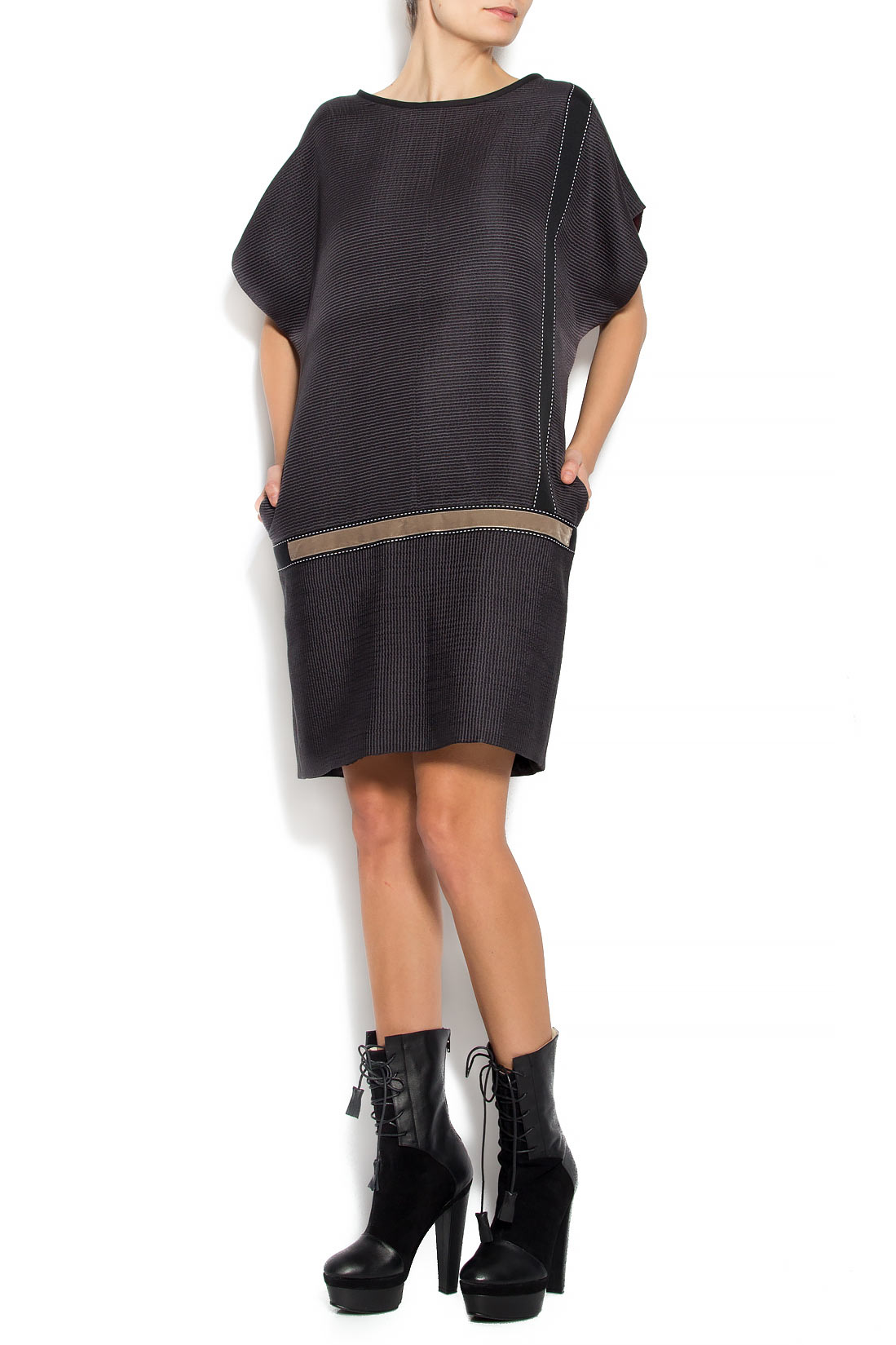 فستان من الحرير الطبيعي وانا مانوليسكو image 0
