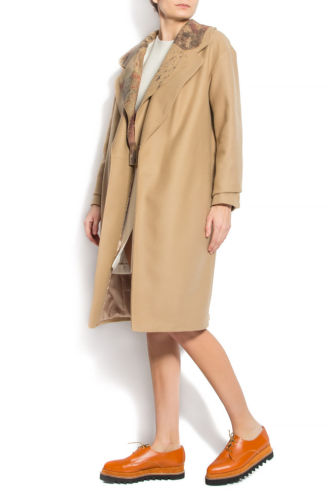 Belted wool coat A03 image 2
