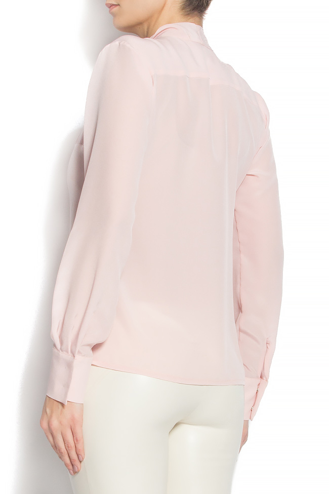 Chemise en soie à nœud lavallière  Framboise image 2