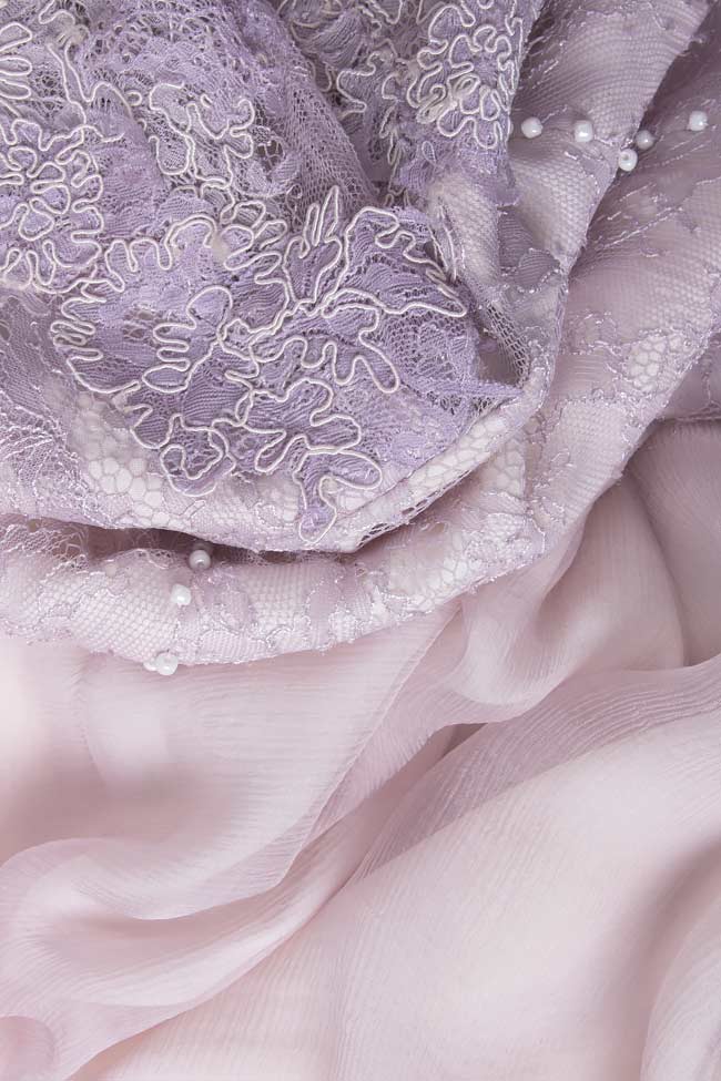 Robe en soie et dentelle de Chantilly  Nicole Enea image 3
