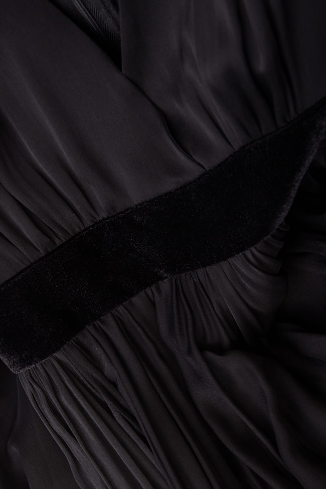 Robe en voile de soie avec cordon en velours Cloche image 3