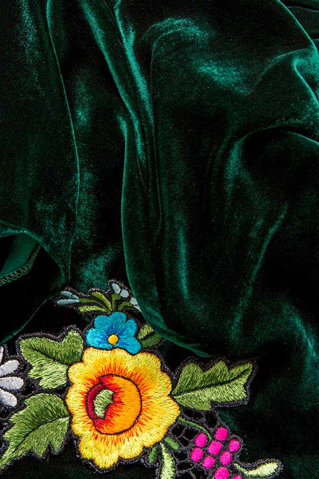 Rochie din catifea de matase brodata cu detalii florale si revere Rozalia Bot imagine 3