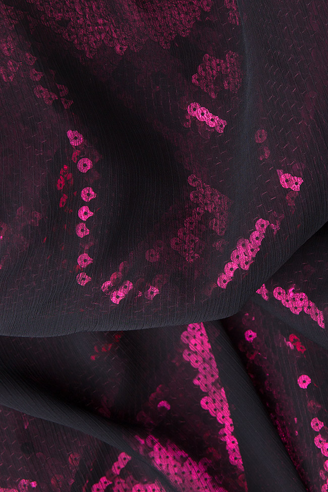 Robe en sequins avec superposition de voile et dos nu Dorin Negrau image 3
