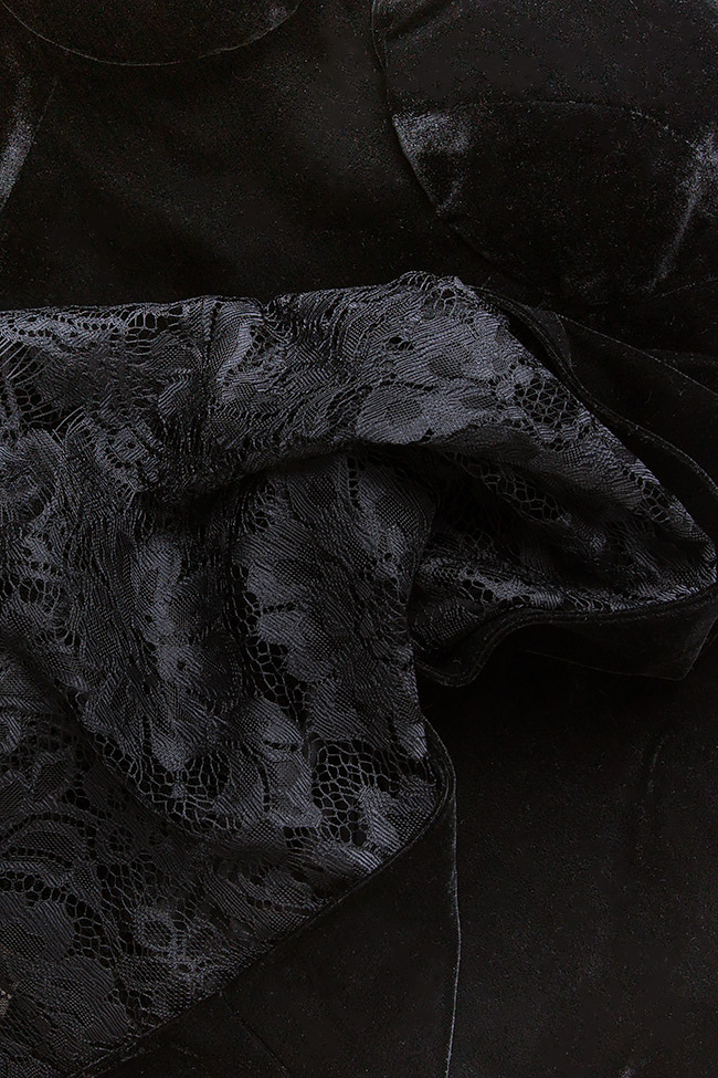 Robe en velours avec dentelle Antoanelle image 3