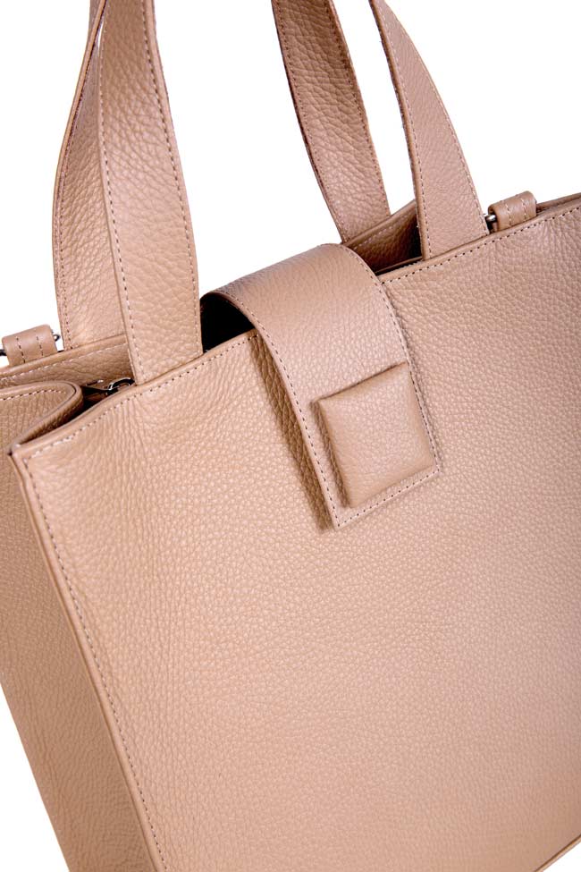 Happy textured-leather shoulder bag Laura Olaru image 3