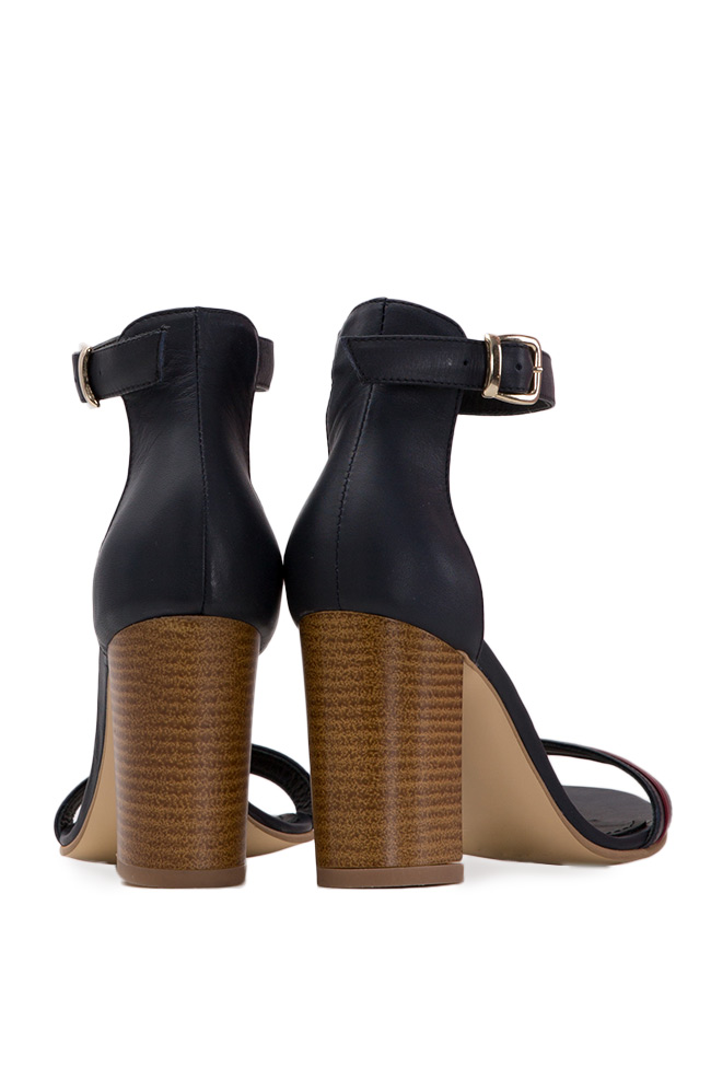 Leather sandals Verogia image 2