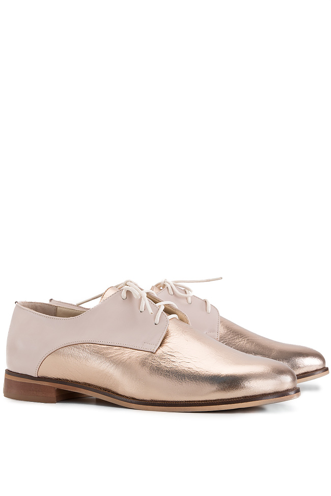 Chaussures de deux types de cuir Ivory Bond Cristina Maxim image 3