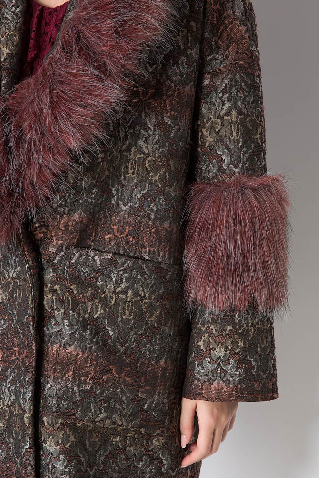 Manteau en Jacquard avec insertions de fourrure écologique Simona Semen image 3