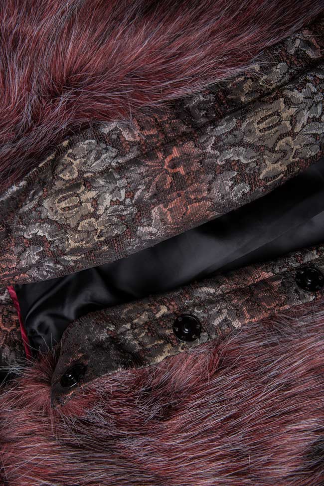 Manteau en Jacquard avec insertions de fourrure écologique Simona Semen image 4