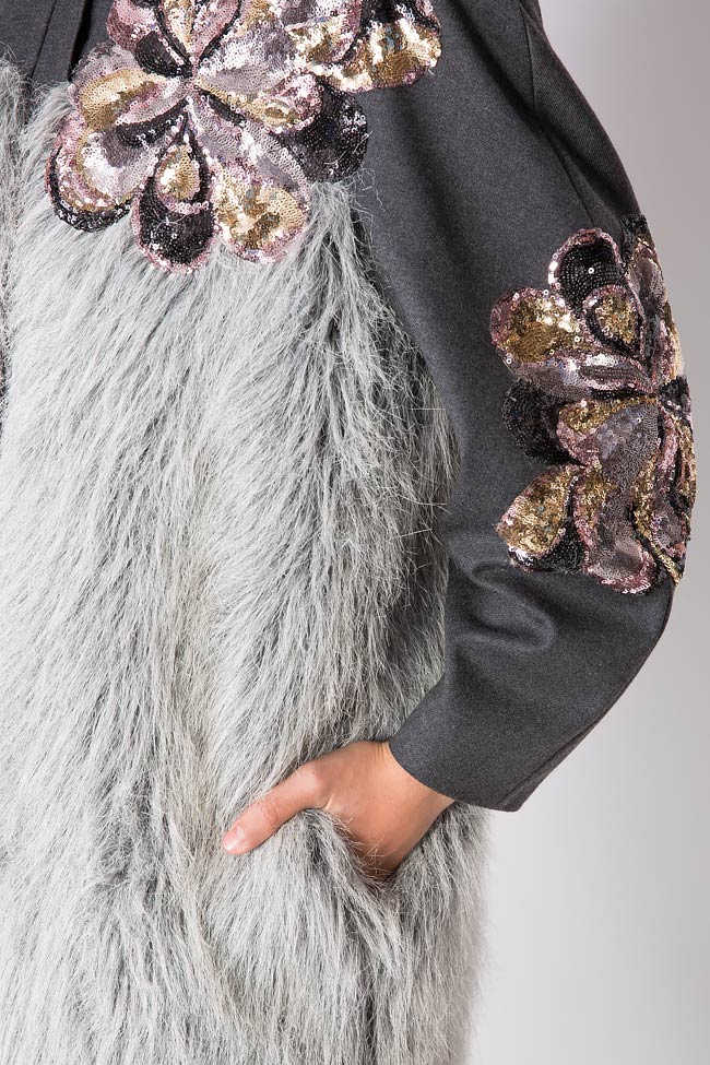 Manteau en fourrure écologique avec broderies de sequins Simona Semen image 4