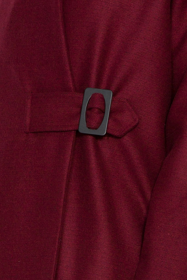 Manteau en laine Undress image 4