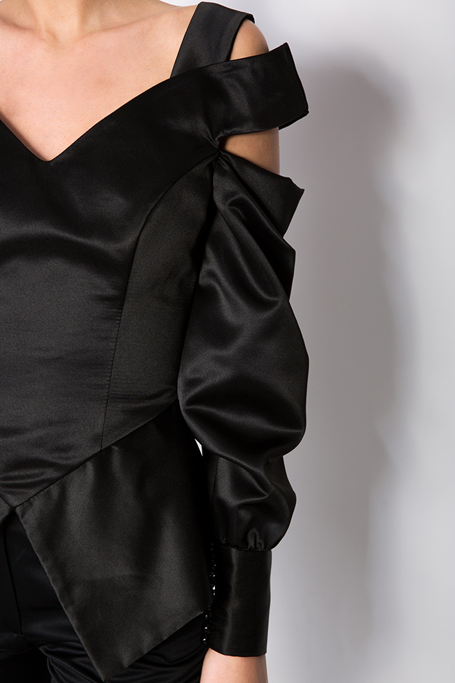 Top asimetric din tafta cu umerii decupati Alexievici Couture imagine 3
