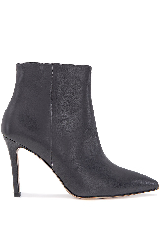 Leather ankle boots Ginissima image 0