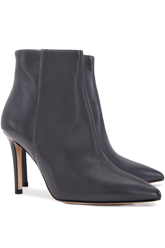 Leather ankle boots Ginissima image 1