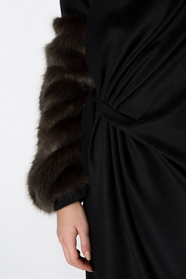 Manteau en mélange de laine  avec poignets en fourrure écologique Queen Studio Cabal image 4